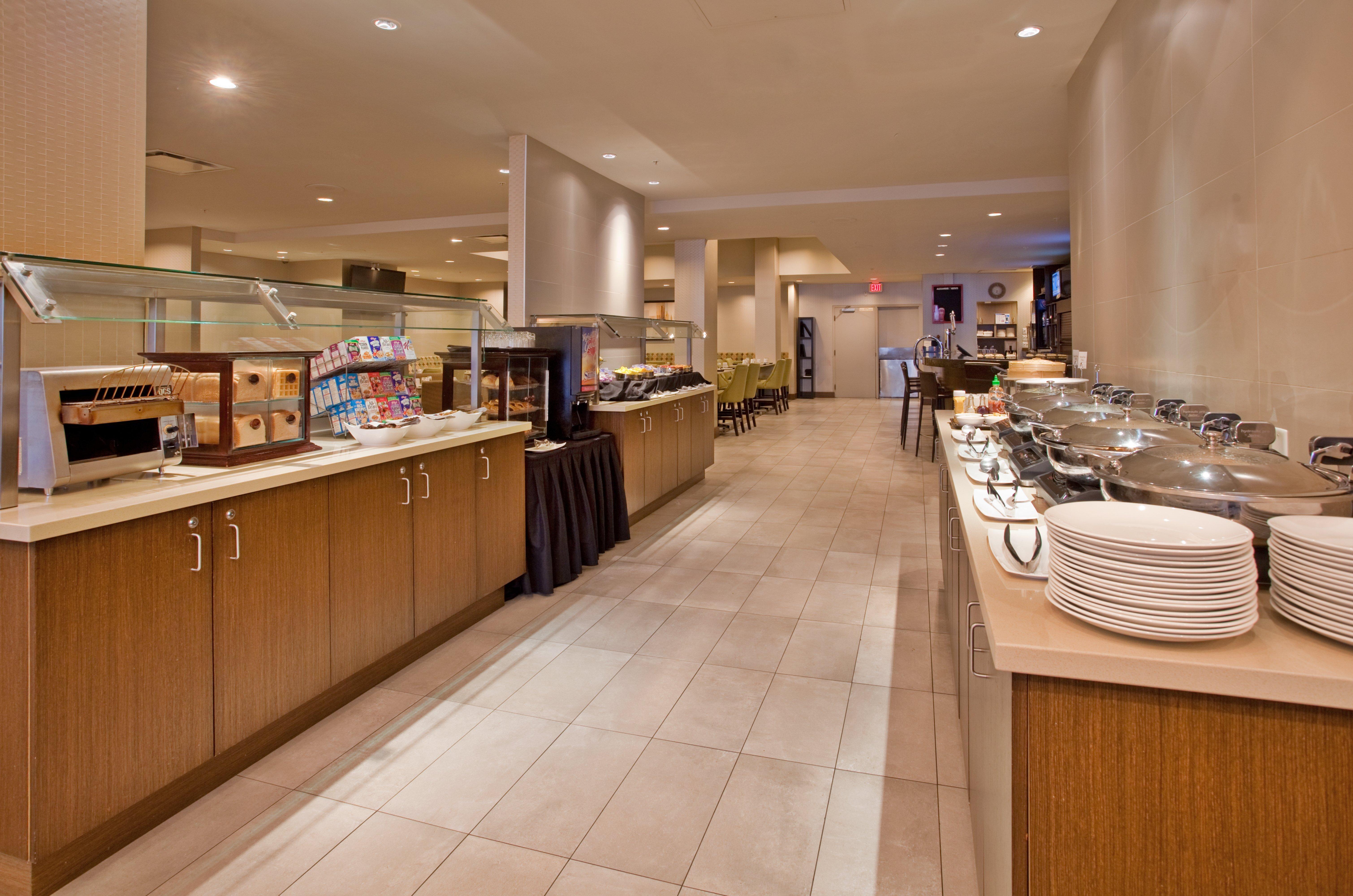 Holiday Inn Vancouver-Centre Broadway By Ihg Esterno foto