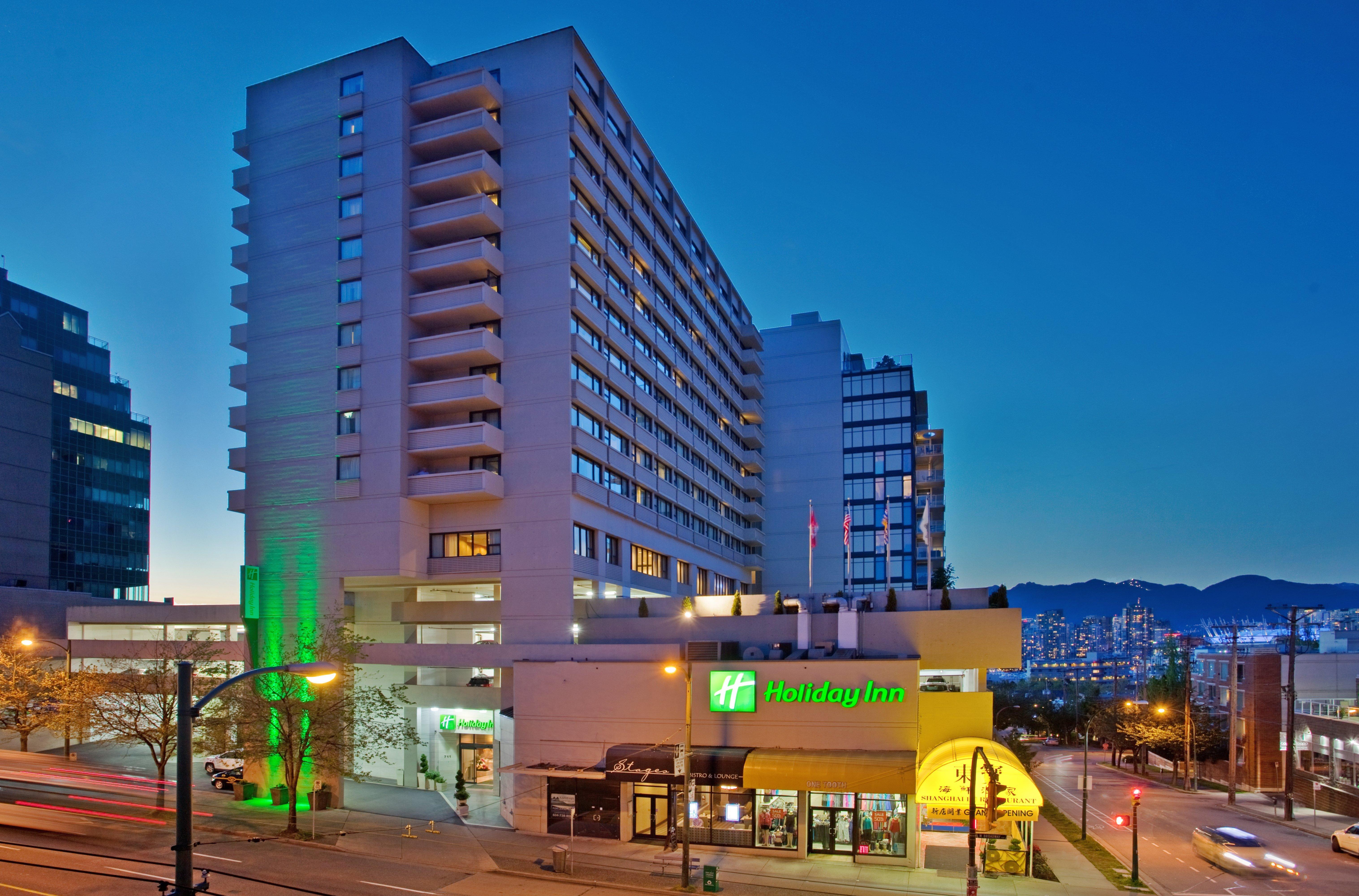 Holiday Inn Vancouver-Centre Broadway By Ihg Esterno foto