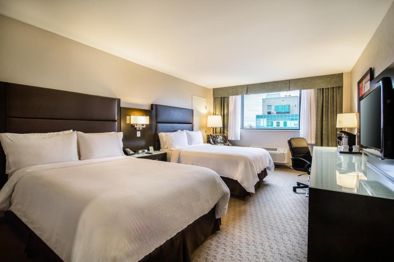Holiday Inn Vancouver-Centre Broadway By Ihg Esterno foto