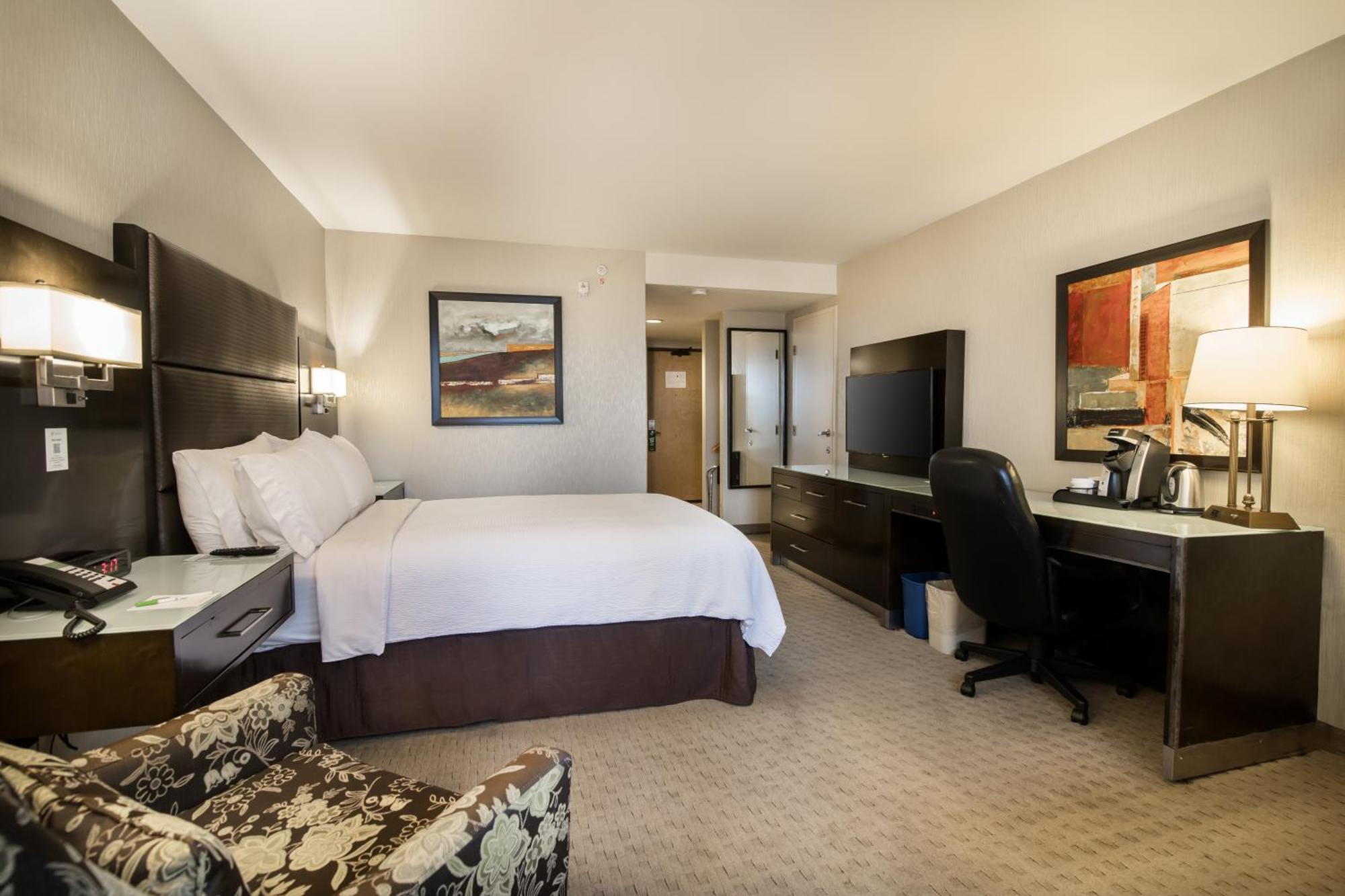 Holiday Inn Vancouver-Centre Broadway By Ihg Esterno foto