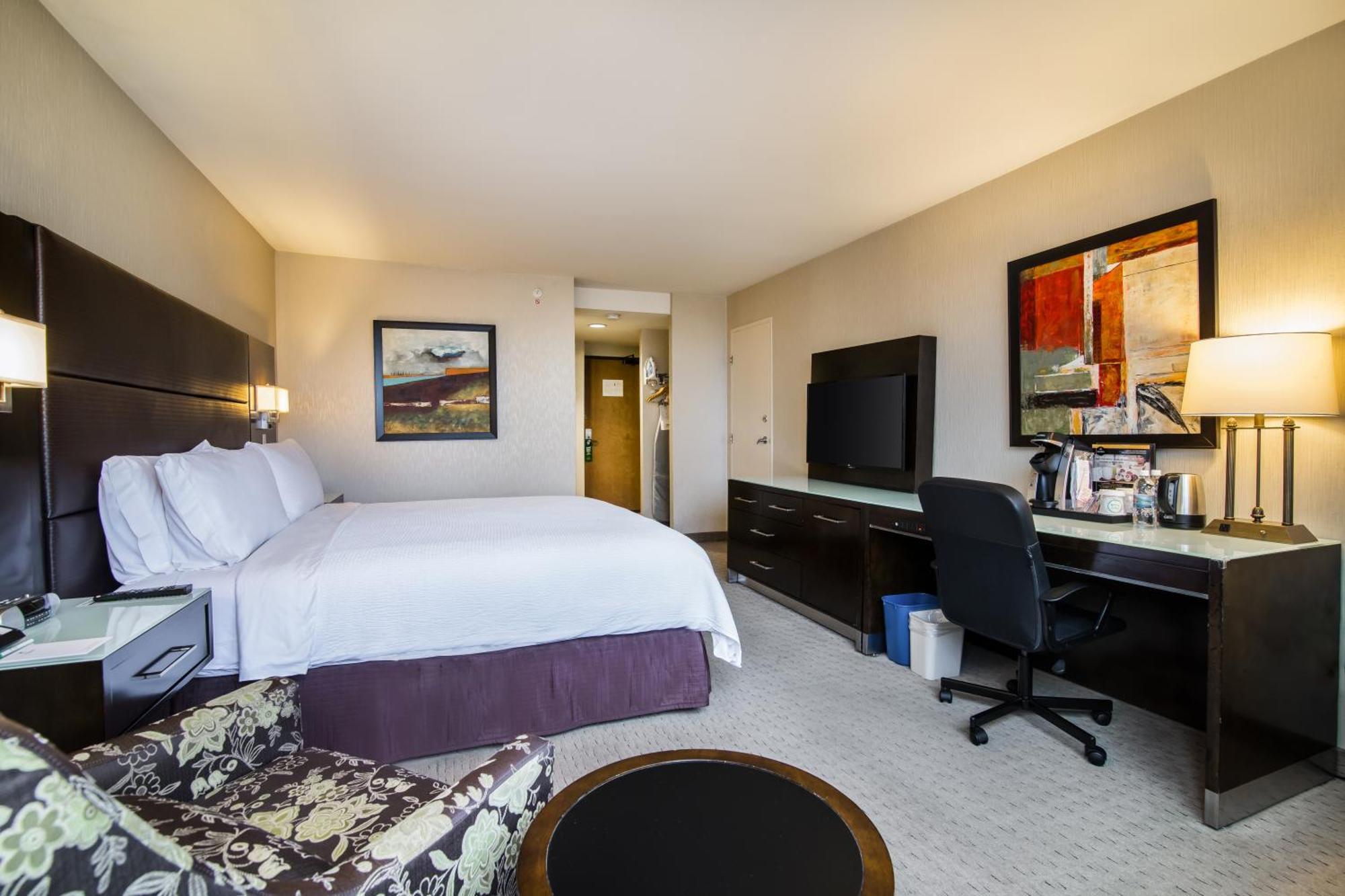 Holiday Inn Vancouver-Centre Broadway By Ihg Esterno foto